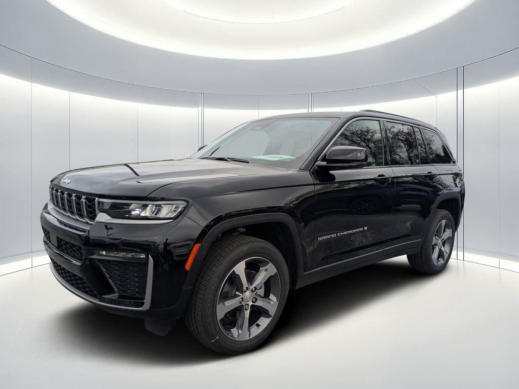 new 2026 Jeep Grand Cherokee car, priced at $43,390