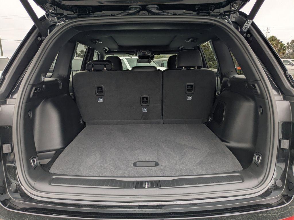 new 2026 Jeep Grand Cherokee car, priced at $43,390