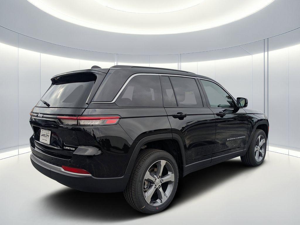 new 2026 Jeep Grand Cherokee car, priced at $43,390