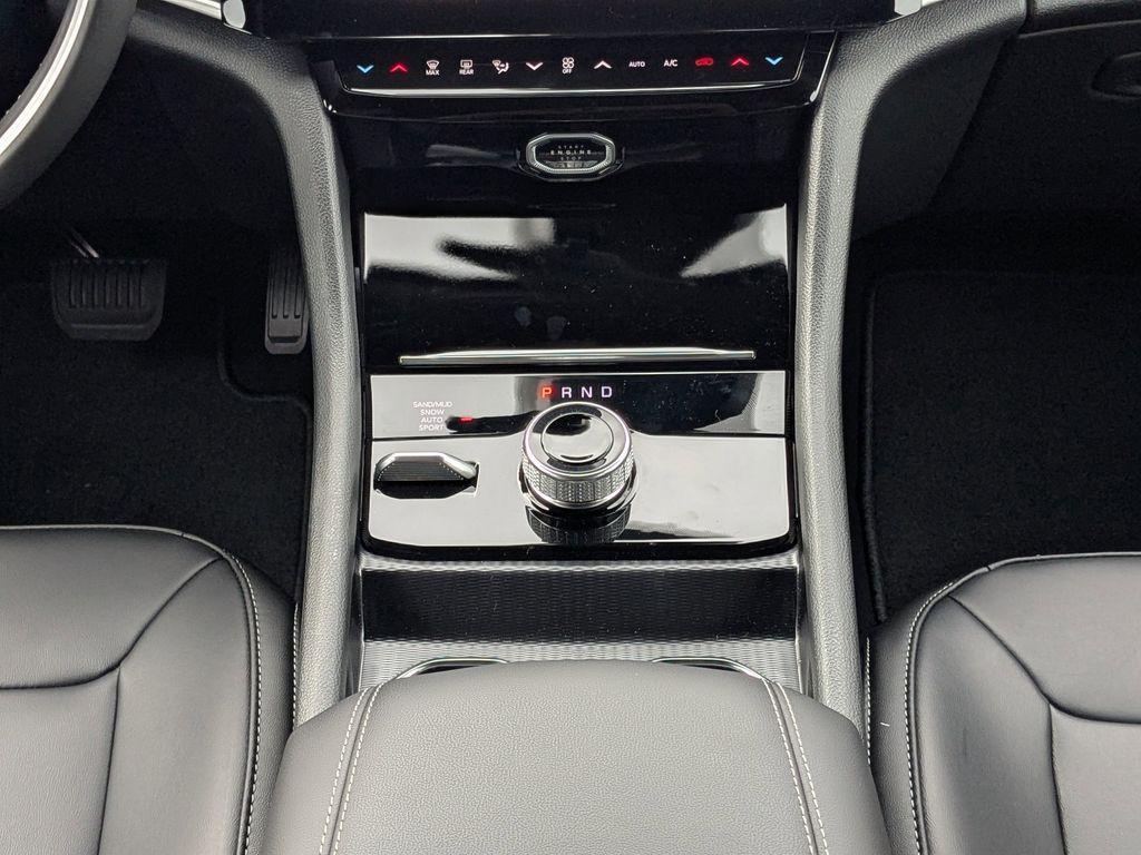 new 2026 Jeep Grand Cherokee car, priced at $43,390