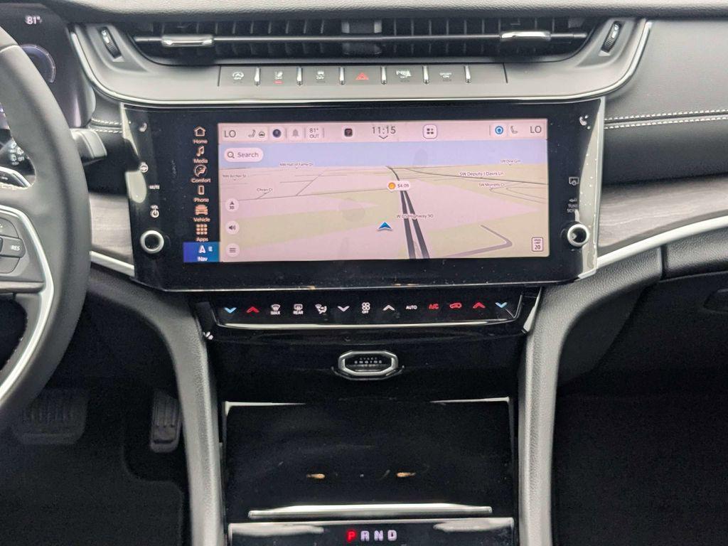 new 2026 Jeep Grand Cherokee car, priced at $43,547