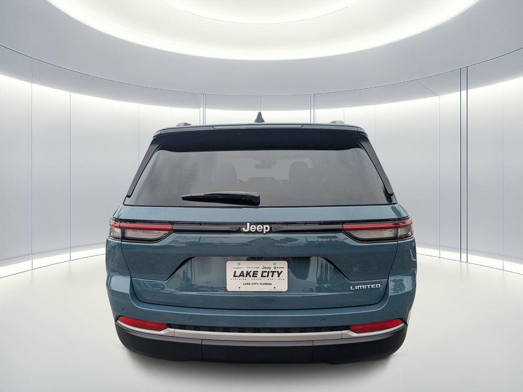 new 2026 Jeep Grand Cherokee car, priced at $43,547