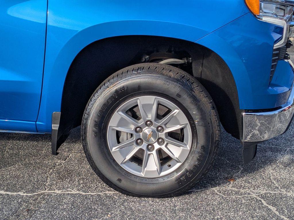 used 2025 Chevrolet Silverado 1500 car, priced at $40,260