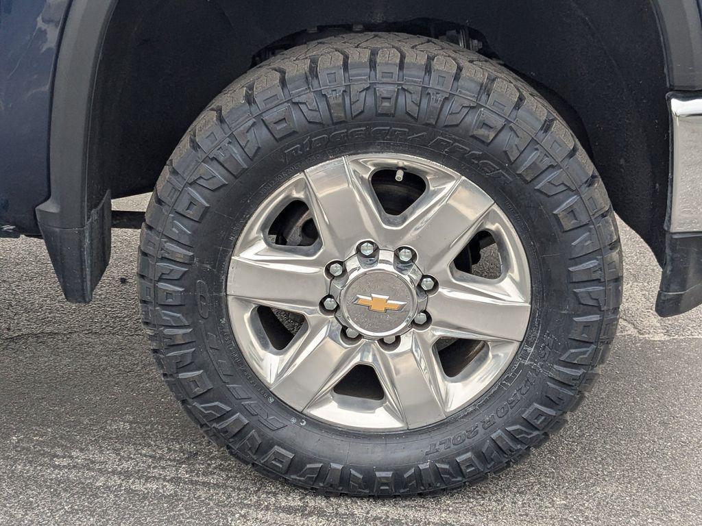 used 2022 Chevrolet Silverado 2500 car, priced at $43,476