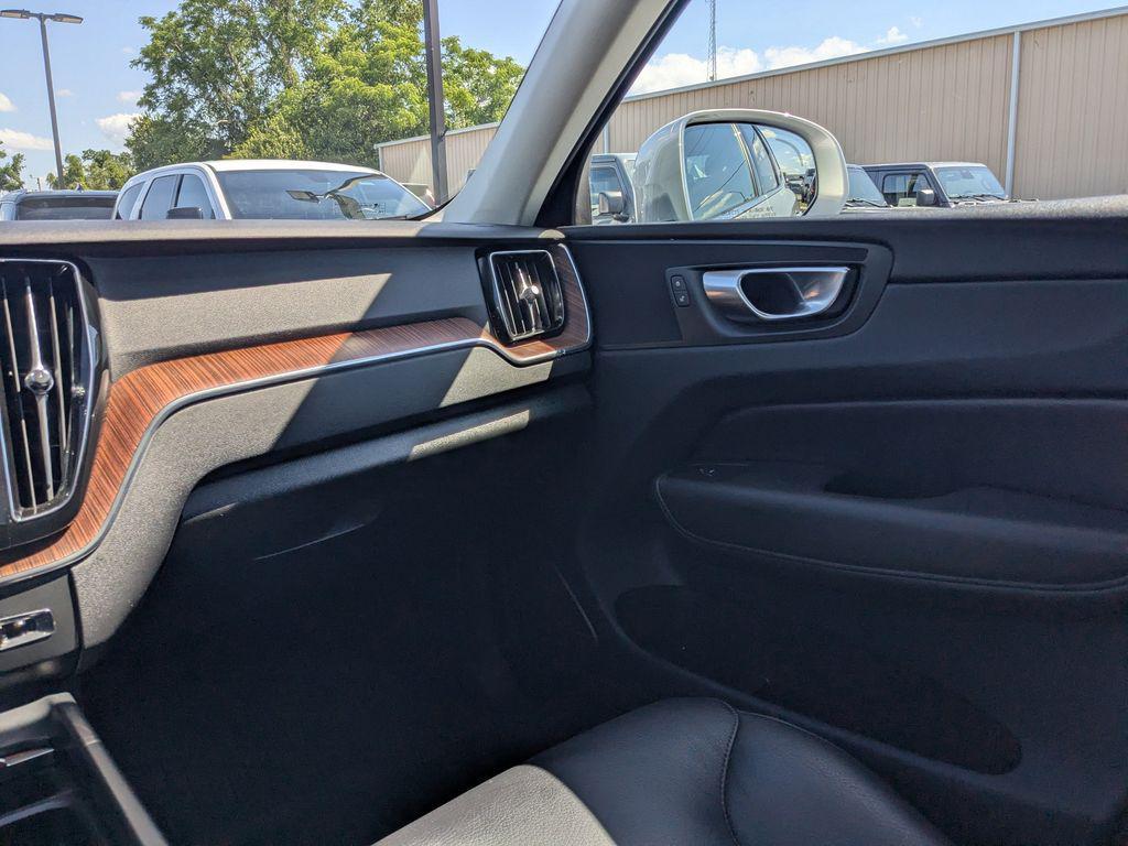used 2023 Volvo XC60 car, priced at $28,489