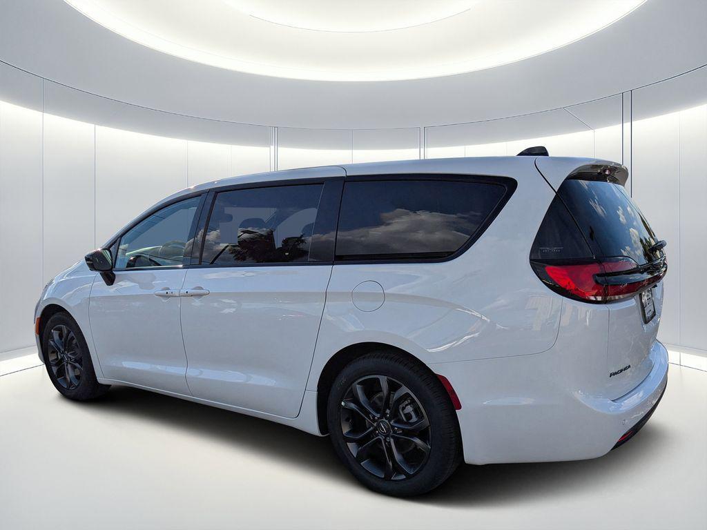 new 2026 Chrysler Pacifica car, priced at $38,250