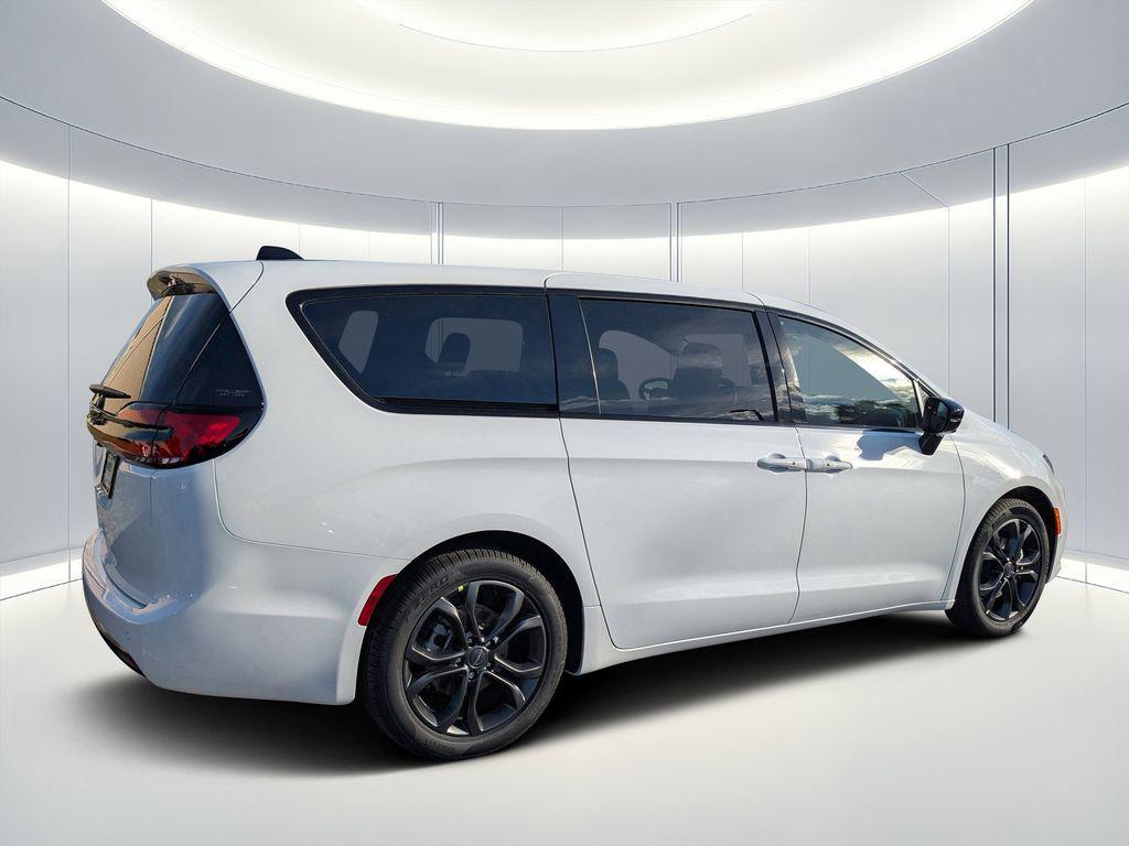 new 2026 Chrysler Pacifica car, priced at $38,250