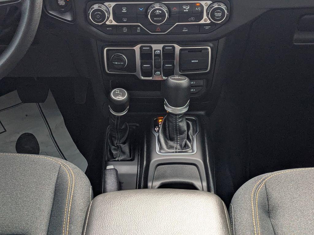 used 2025 Jeep Gladiator car, priced at $36,972