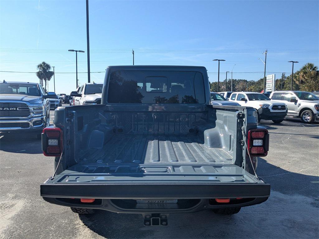 new 2026 Jeep Gladiator car, priced at $57,315