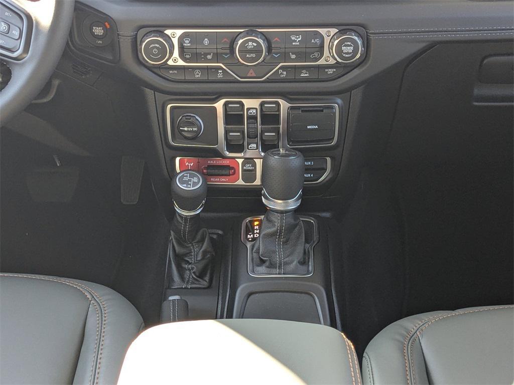 new 2026 Jeep Gladiator car, priced at $57,315