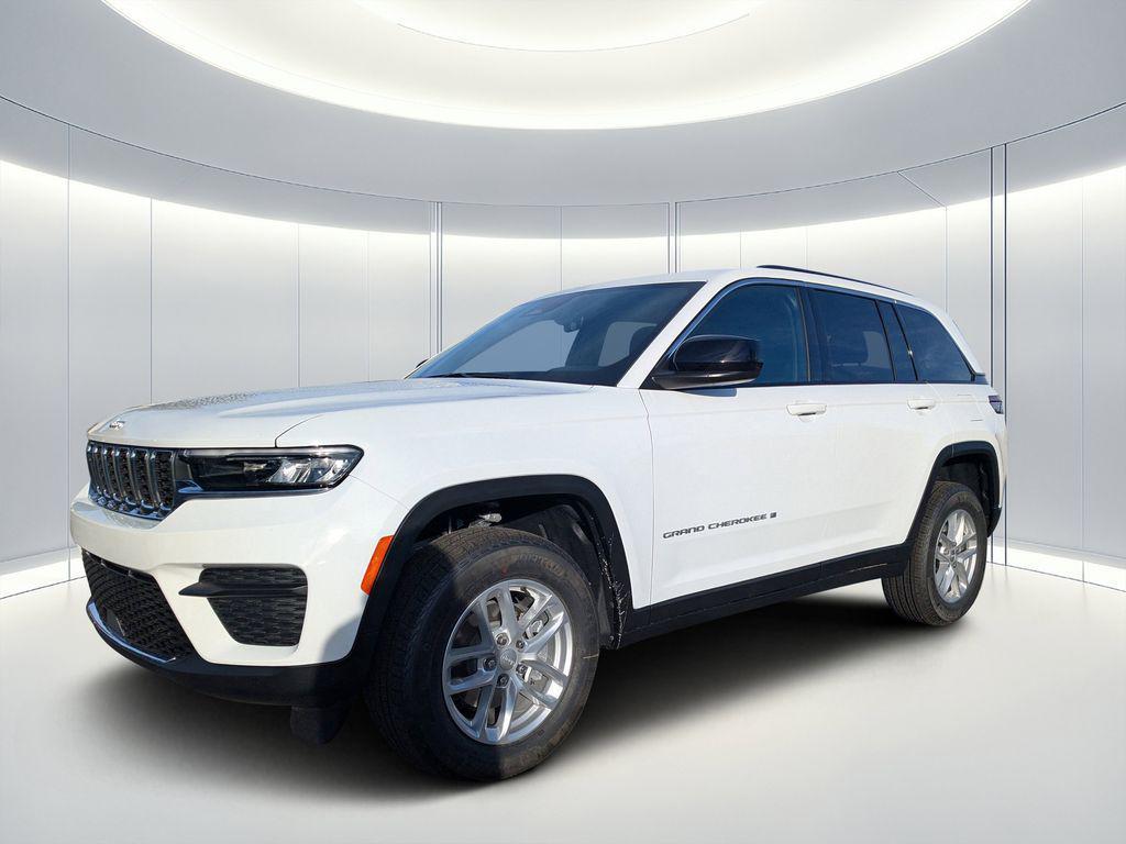 used 2025 Jeep Grand Cherokee car, priced at $33,664