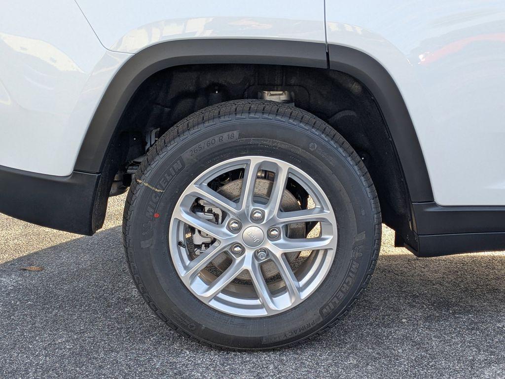 used 2025 Jeep Grand Cherokee car, priced at $33,664