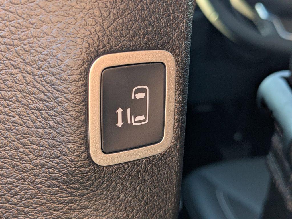 new 2026 Chrysler Voyager car, priced at $36,365