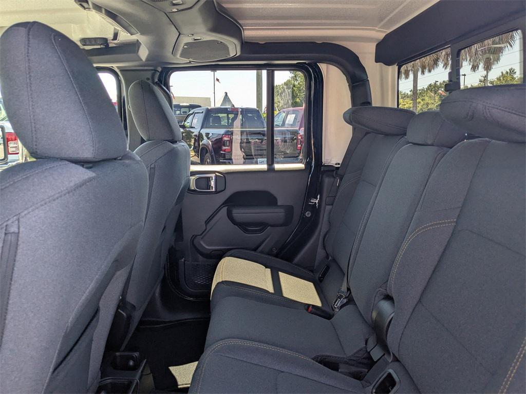 new 2025 Jeep Gladiator car, priced at $36,130