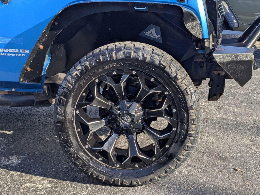 used 2010 Jeep Wrangler Unlimited car, priced at $13,484