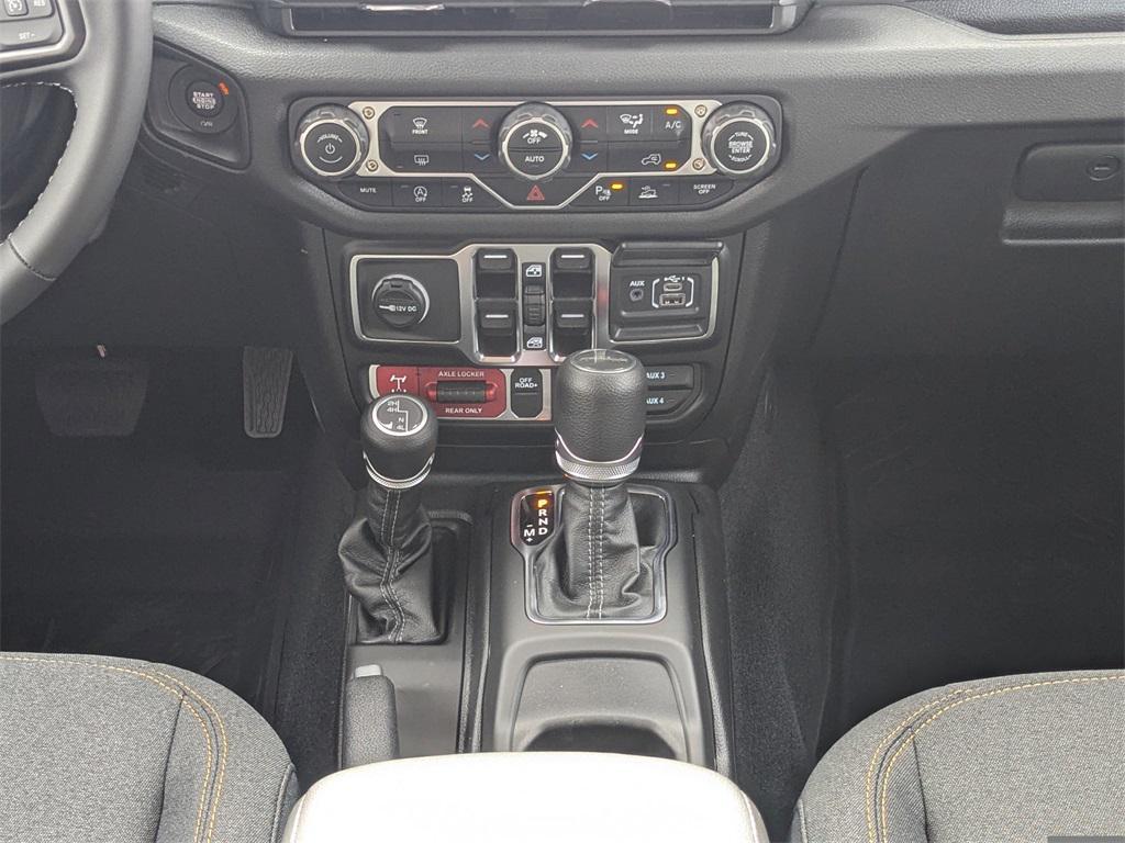 new 2025 Jeep Gladiator car, priced at $41,530