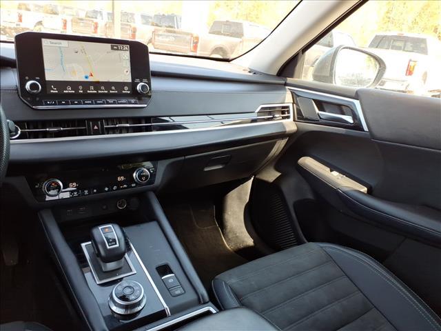 used 2024 Mitsubishi Outlander car, priced at $23,426