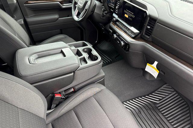 new 2026 GMC Sierra 1500 car, priced at $55,995