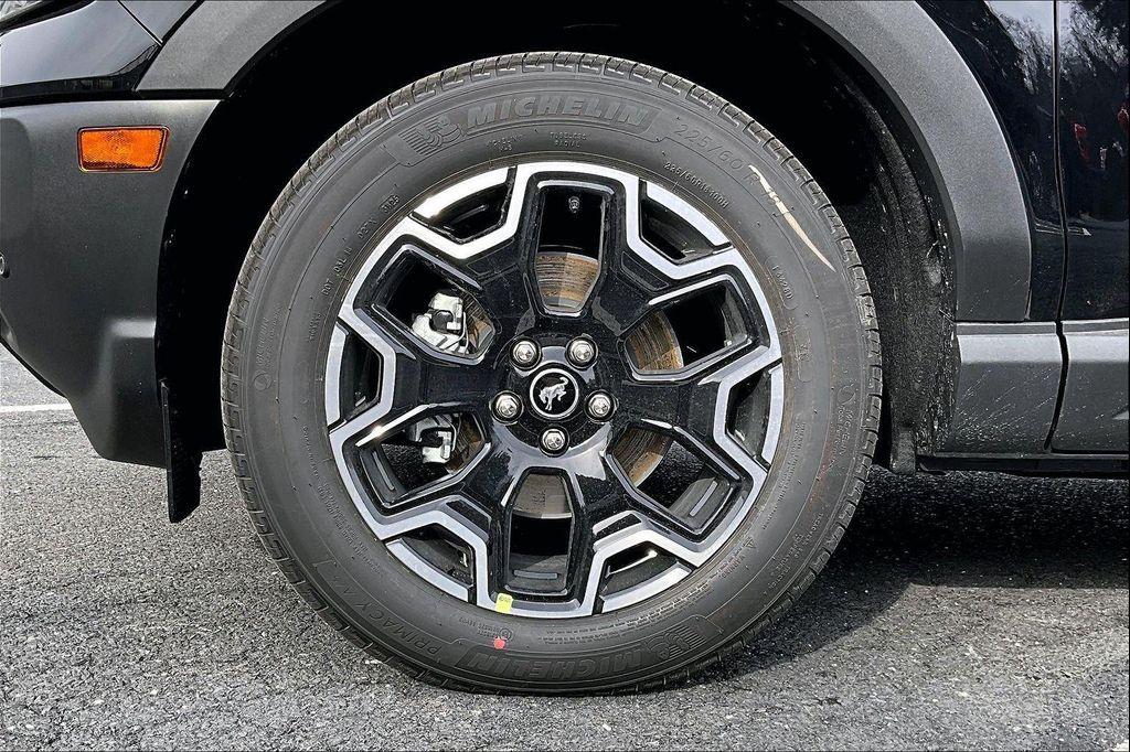 new 2025 Ford Bronco Sport car, priced at $39,665