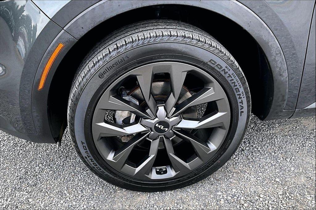 used 2023 Kia Sorento car, priced at $28,974