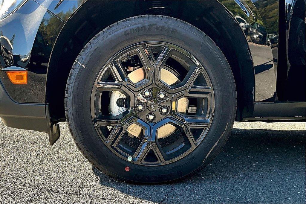 new 2025 Ford Maverick car, priced at $33,825