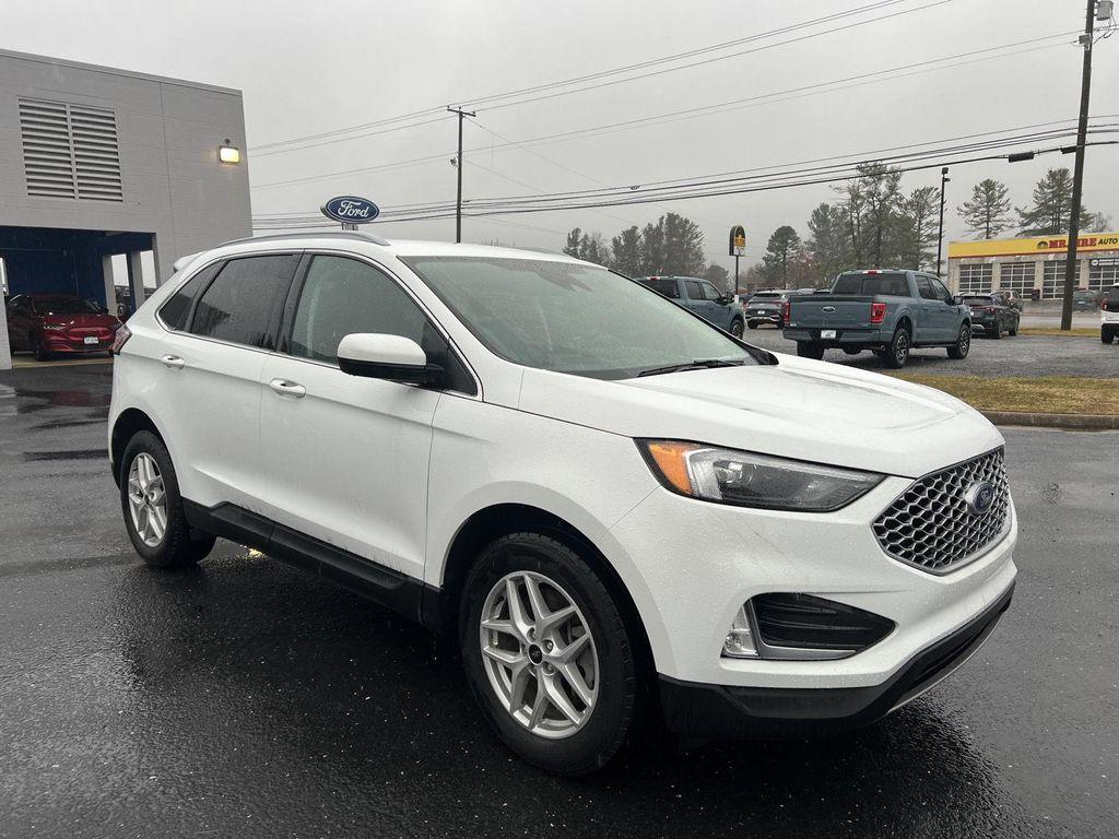 used 2024 Ford Edge car, priced at $24,875