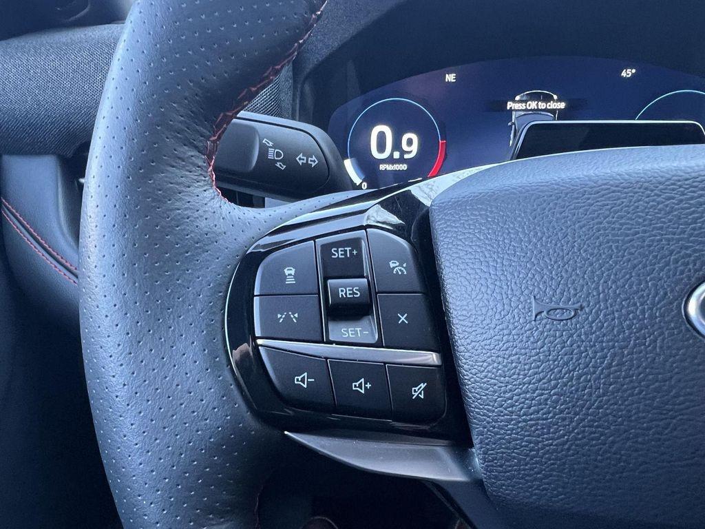 used 2025 Ford Explorer car, priced at $38,811