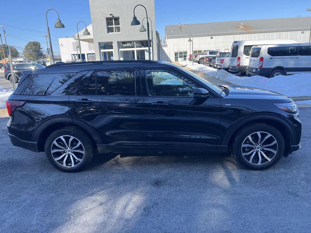 used 2025 Ford Explorer car, priced at $38,811