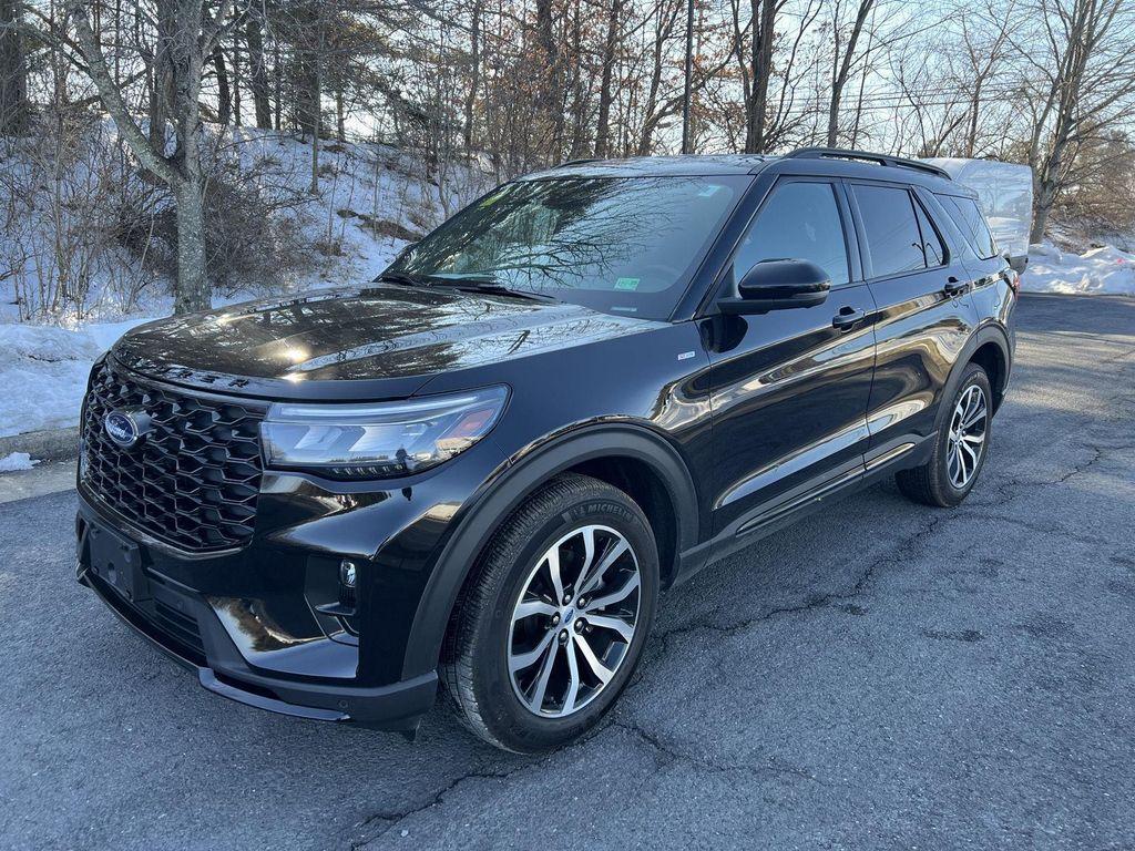 used 2025 Ford Explorer car, priced at $38,811