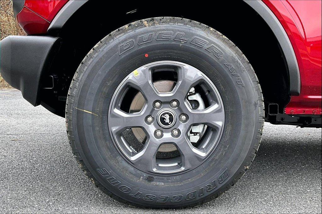 new 2025 Ford Bronco car, priced at $47,415