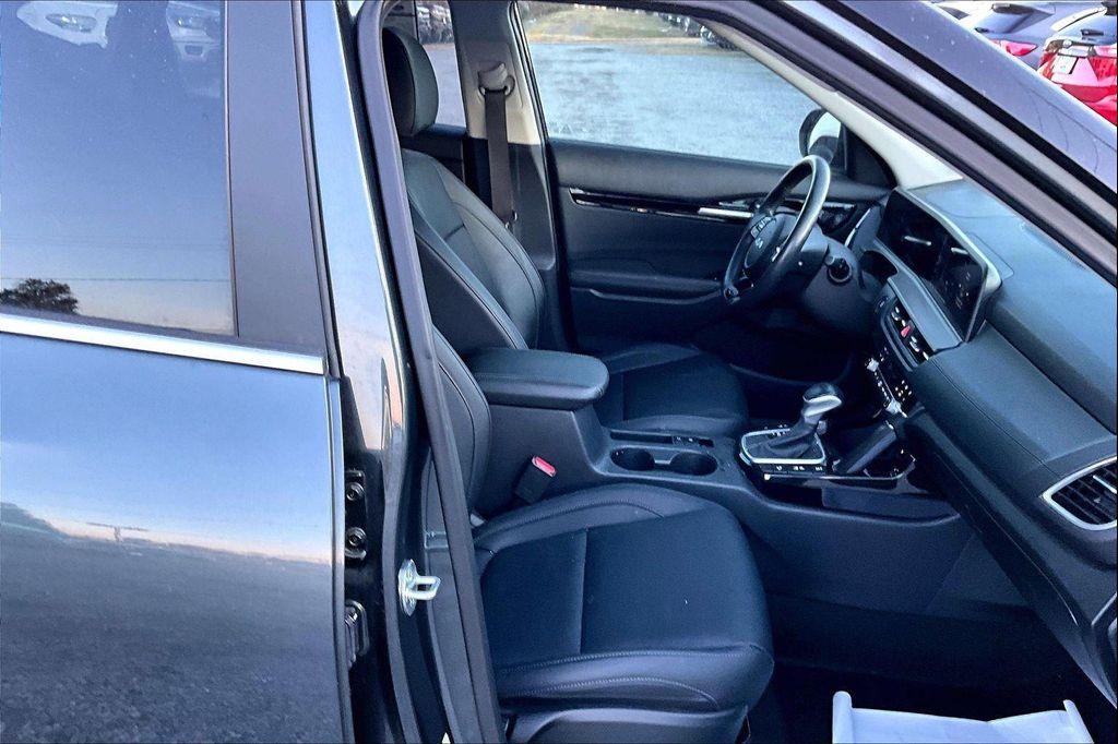 used 2024 Kia Seltos car, priced at $21,978