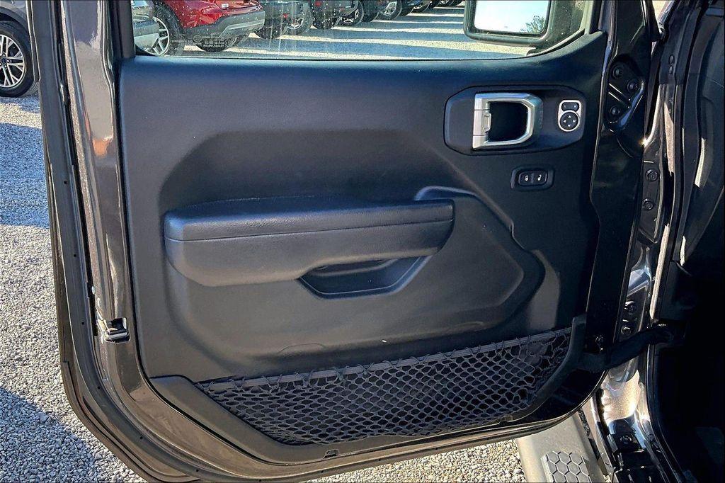 used 2022 Jeep Wrangler Unlimited car, priced at $29,441