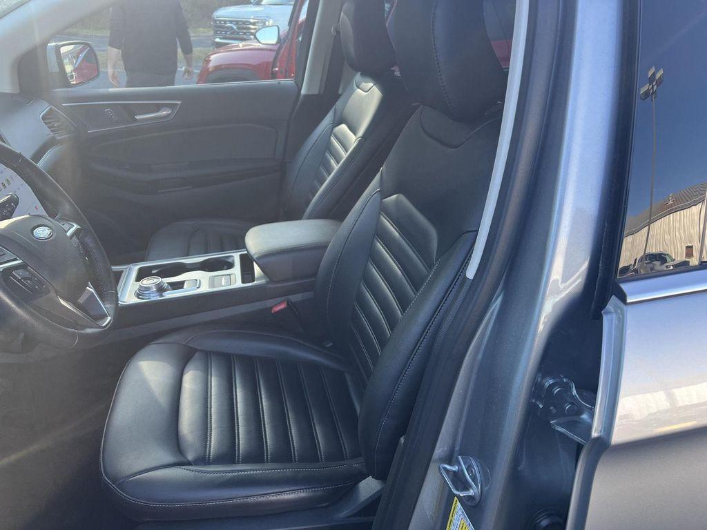 used 2022 Ford Edge car, priced at $22,233