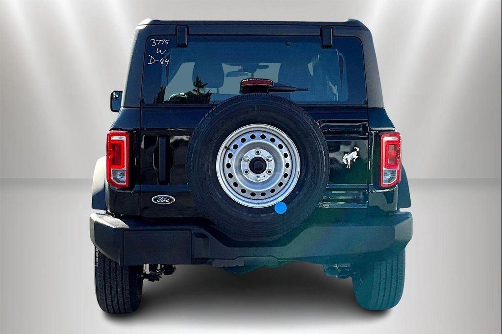 new 2025 Ford Bronco car, priced at $40,945