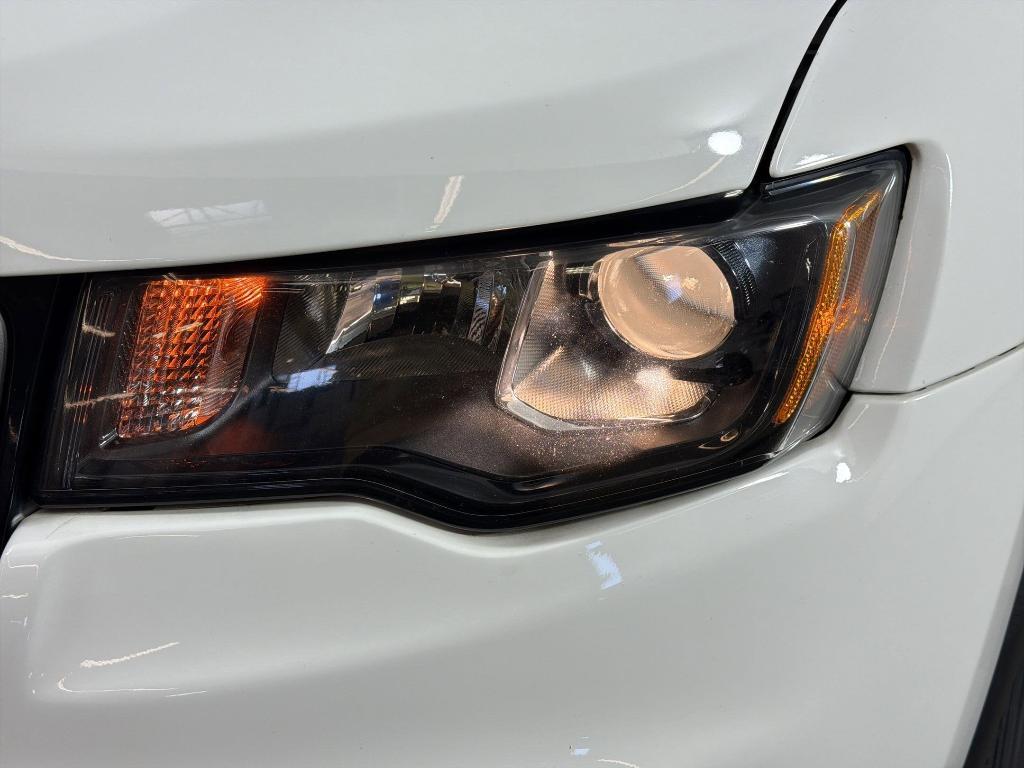 used 2019 Jeep Grand Cherokee car, priced at $16,998