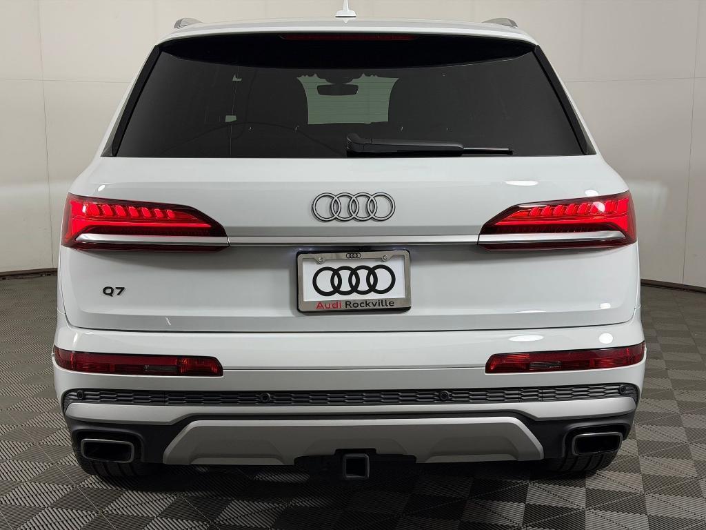 used 2025 Audi Q7 car, priced at $46,795