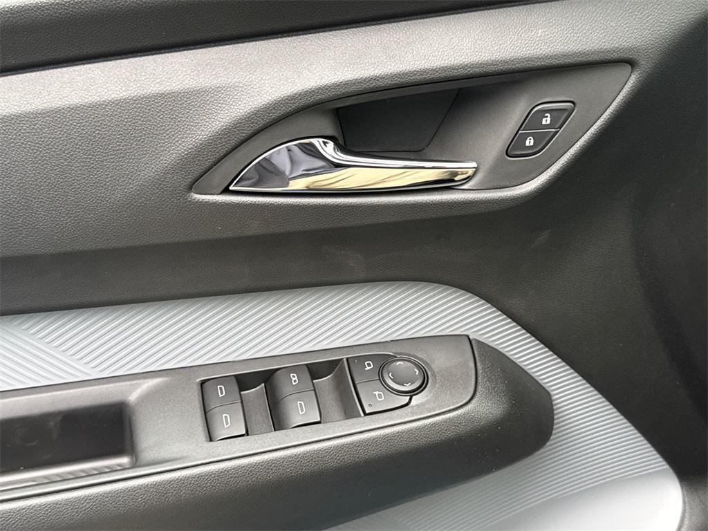 new 2027 Chevrolet Bolt car