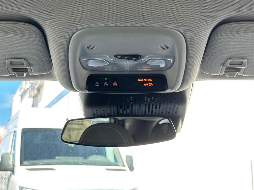 new 2027 Chevrolet Bolt car