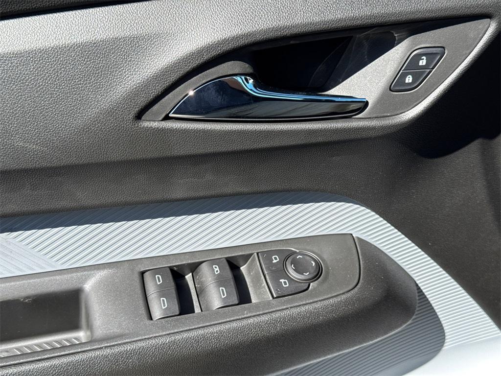 new 2027 Chevrolet Bolt car