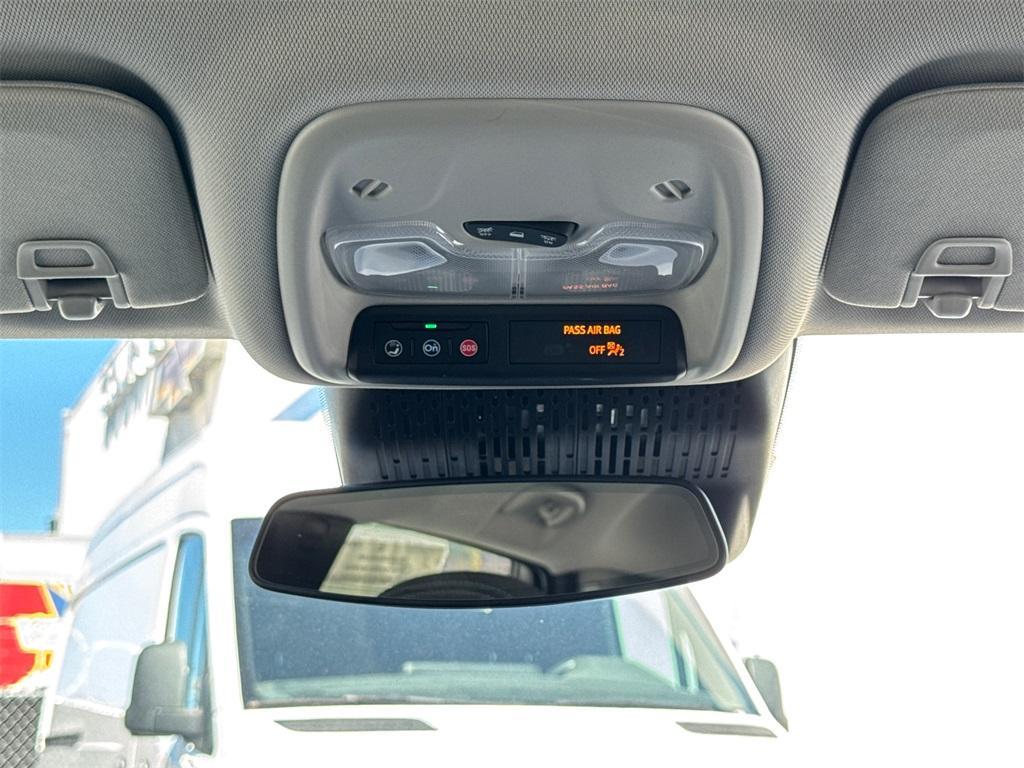 new 2027 Chevrolet Bolt car