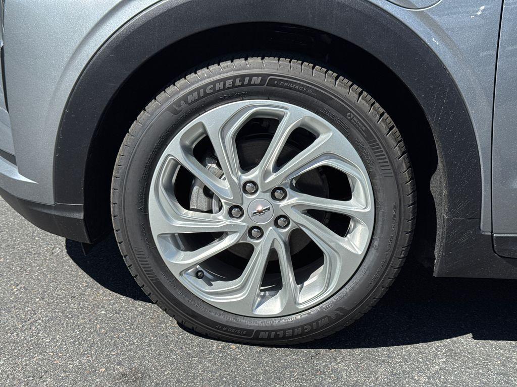 new 2027 Chevrolet Bolt car, priced at $30,575