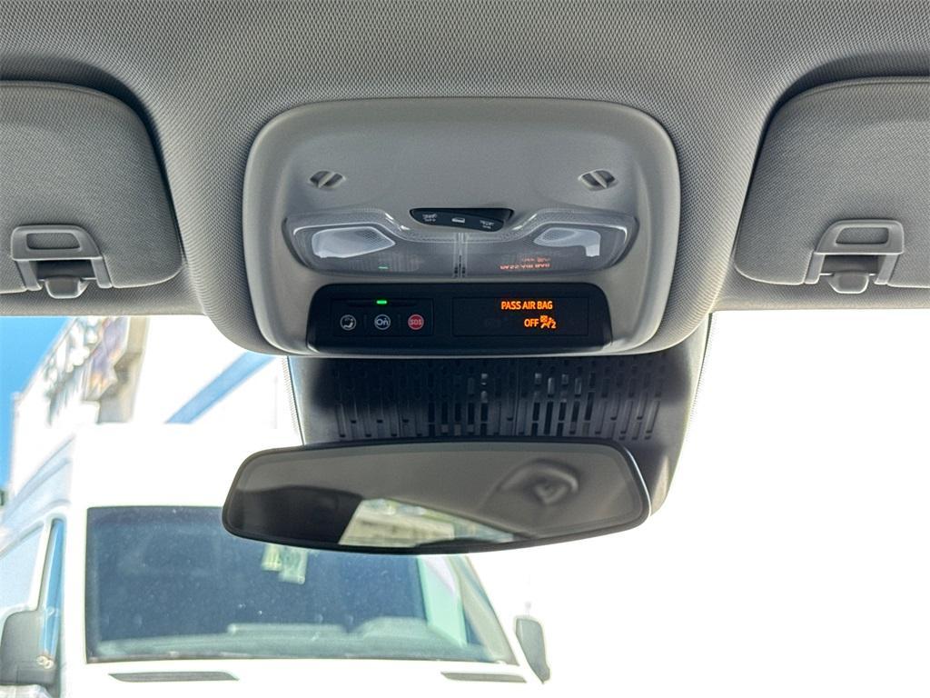 new 2027 Chevrolet Bolt car