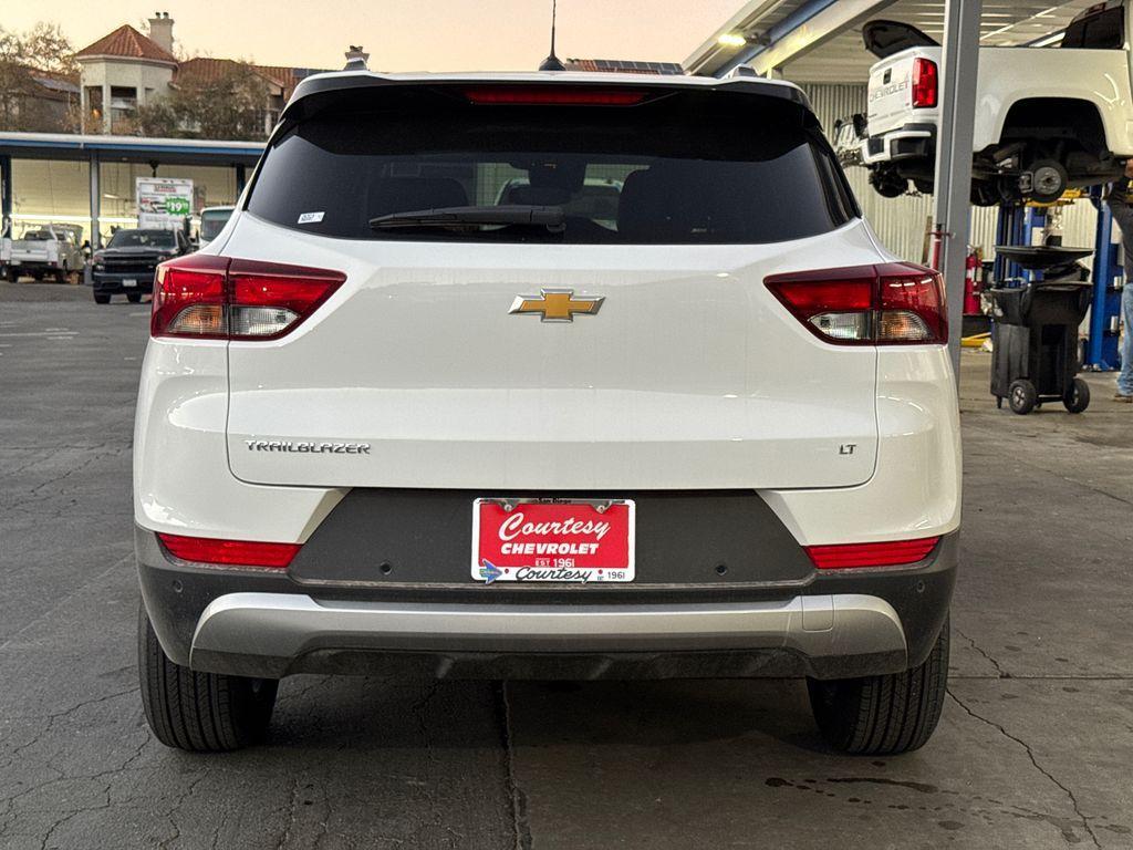 new 2026 Chevrolet TrailBlazer car, priced at $23,239