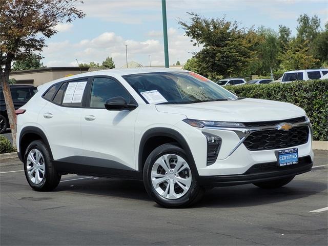 used 2025 Chevrolet Trax car, priced at $20,300