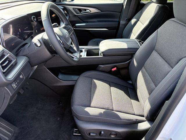 new 2026 Chevrolet Traverse car, priced at $45,239