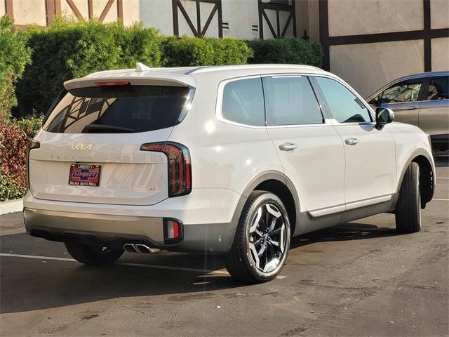 used 2025 Kia Telluride car, priced at $43,600