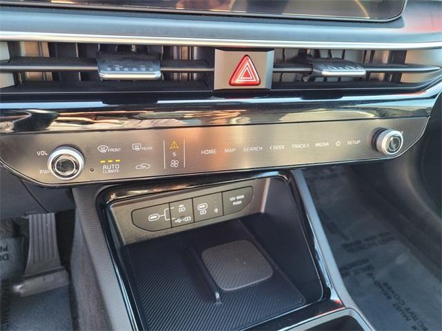 used 2025 Kia K5 car, priced at $30,300