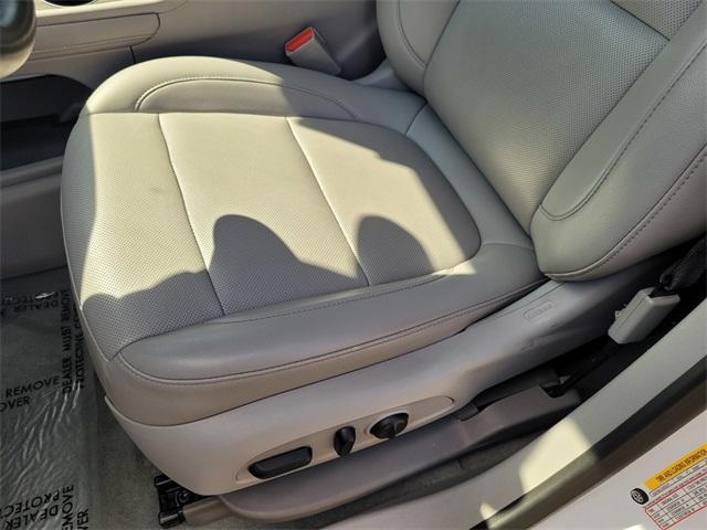 used 2023 GMC Acadia car, priced at $25,400