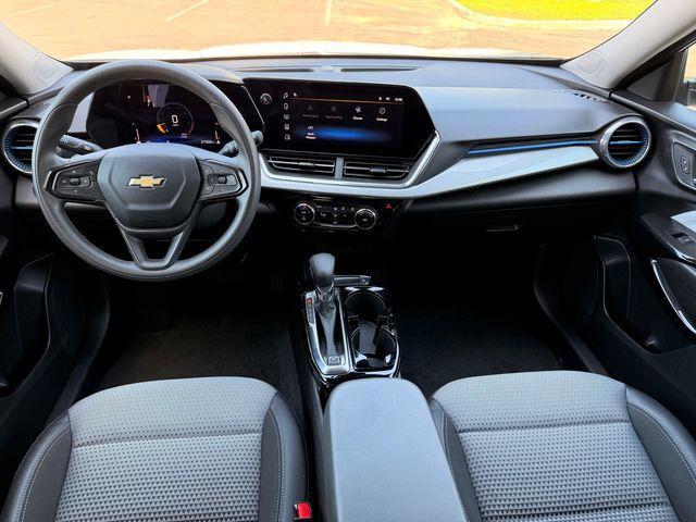 used 2025 Chevrolet Trax car, priced at $21,545