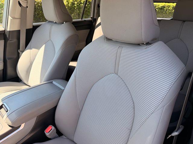 used 2023 Toyota Highlander car, priced at $36,901